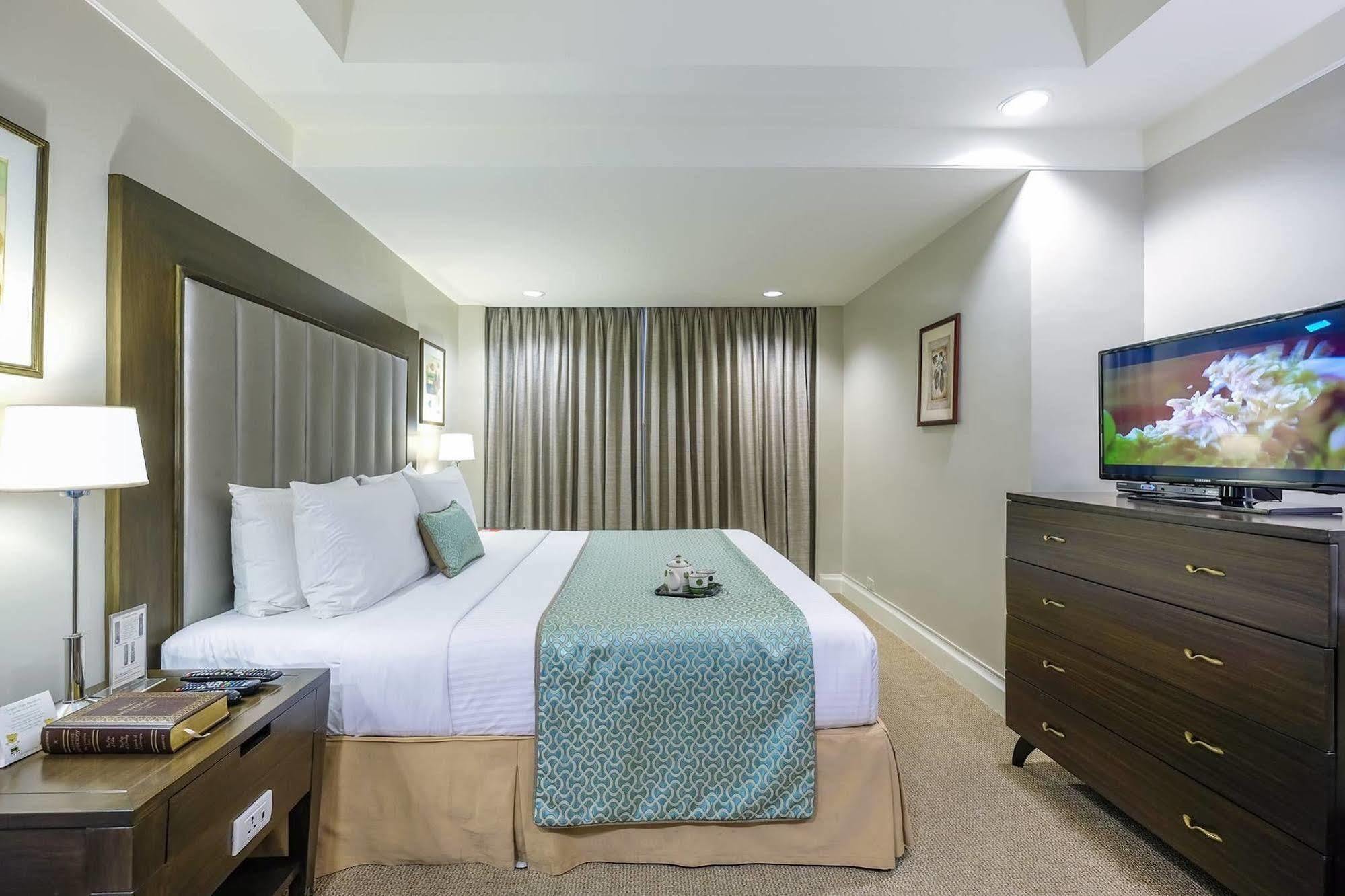 Somerset Millennium Makati Makati City Exterior photo